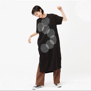 UNIQLO x MoMA collab T-Shirt Dress size S